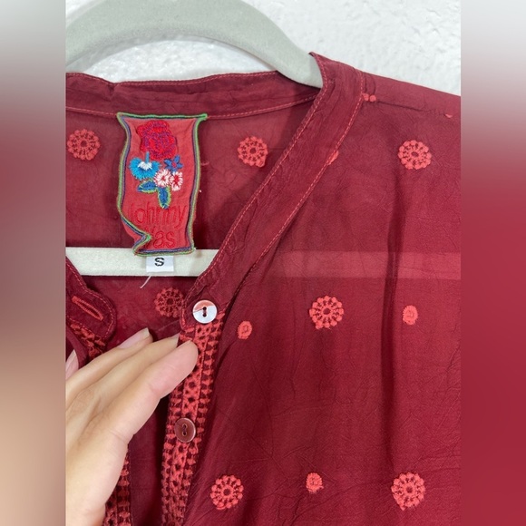 Johnny Was Maroon Embroidered Sheer Button Down Tunic Top Women’s Small - Picture 7 of 16